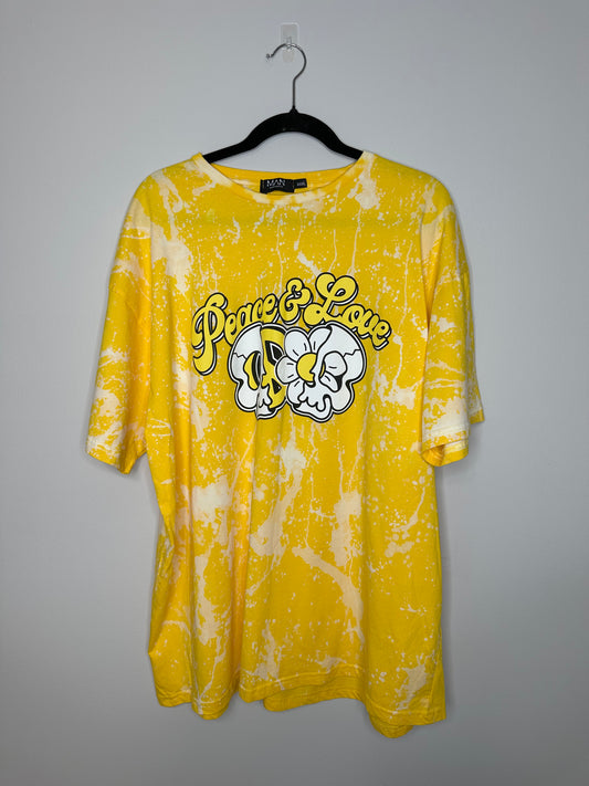 3XL Peace & Love, Upcycled, Bleached T-Shirt